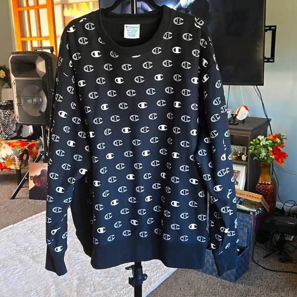 Champion Other - Champion Logo C Pullover Sweater ✨️✨️Size 3XL✨️